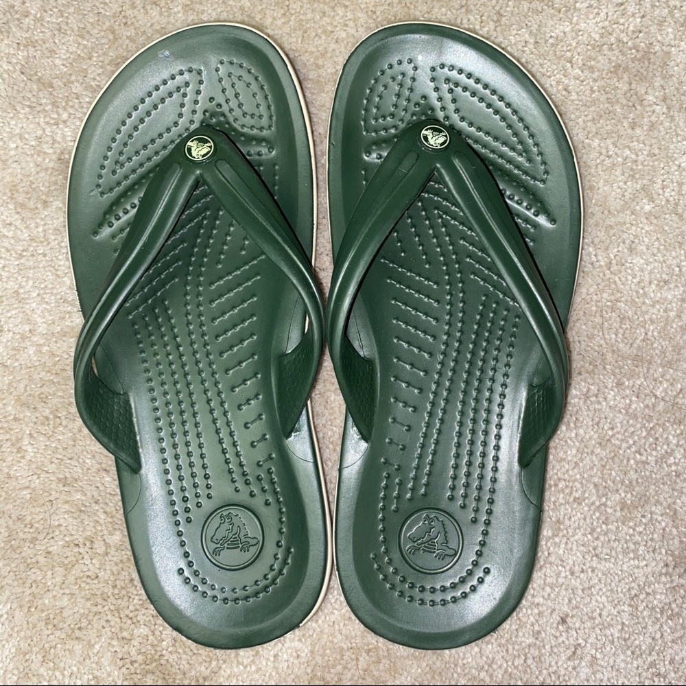 CROCS - Olive Green Flip-Flop Sandals Size 6